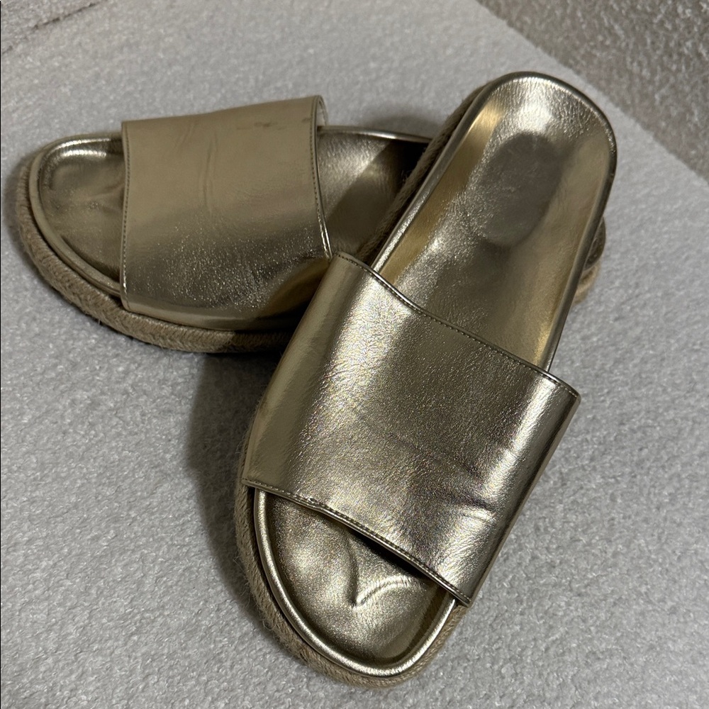 Shu Shop Crisanta Gold Women's Slide Sandals in Box